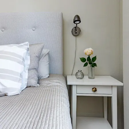 Side Family With 3 Spacious Bedrooms In San Pedro