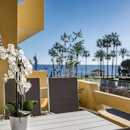 Side Family With 3 Spacious Bedrooms In San Pedro Apartment